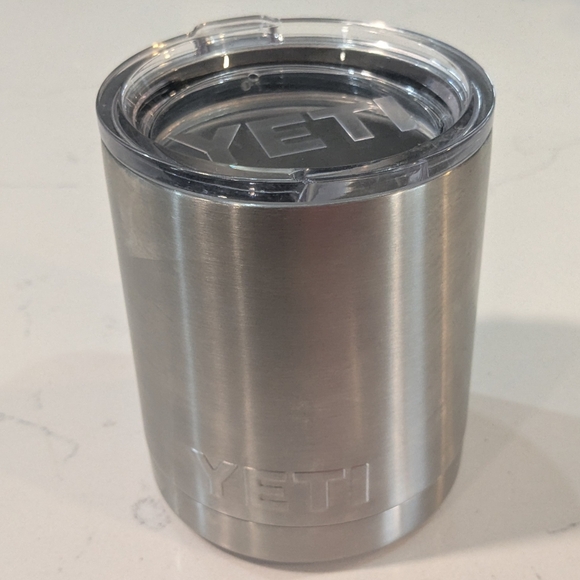 YETI Rambler 10 Low-ball  Stainless Steel Mug With Lid. NWOT - Picture 1 of 4